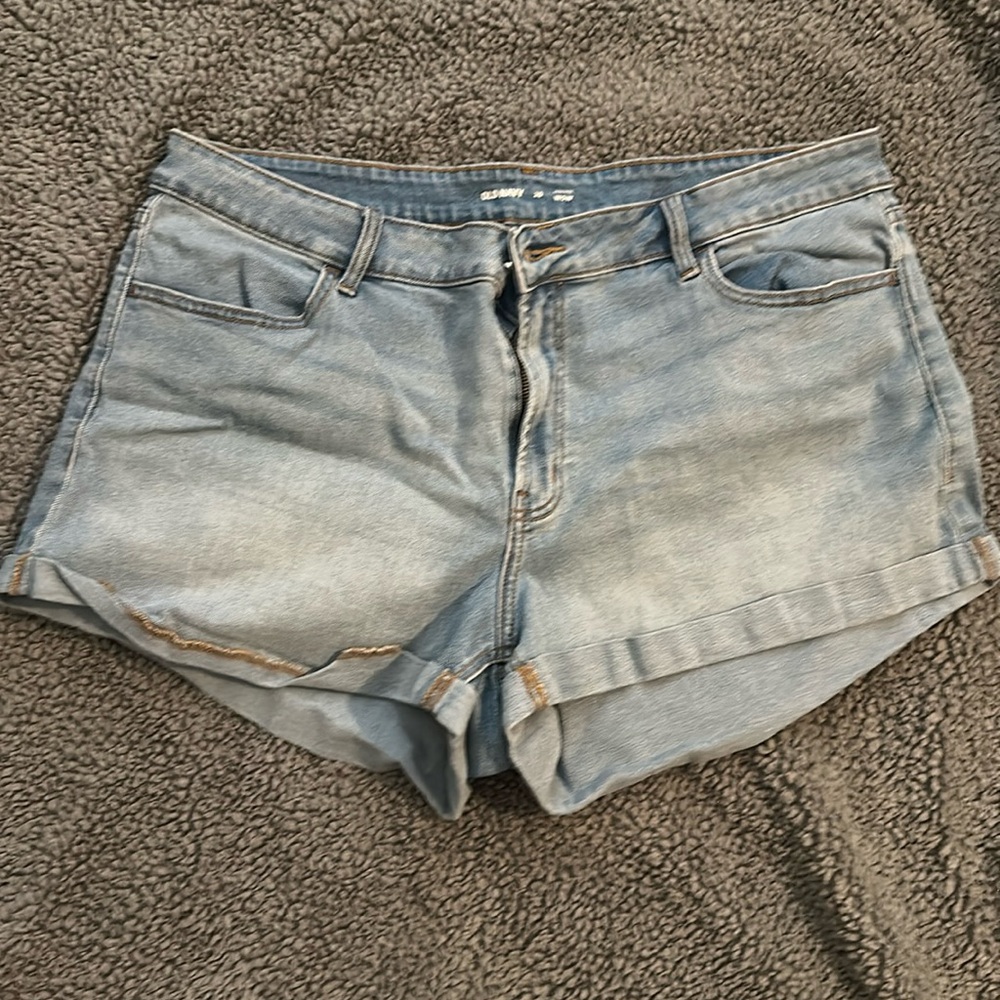 Woman’s Old Navy High-Rise Wow size 20 shorts - Light Blue